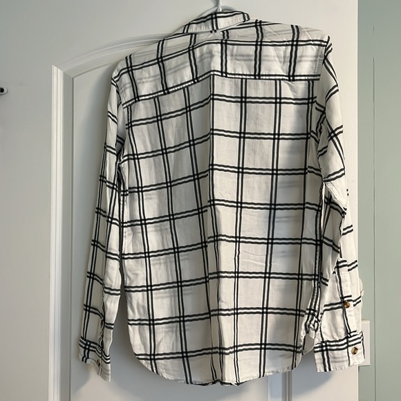 A&F button down shirt - Picture 3 of 3